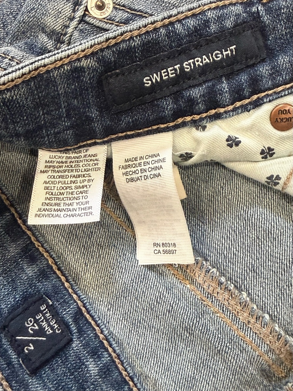 Lucky Brand Sweet Straight Jeans Women’s Size 2/26 Light Wash 28” Inseam - Picture 7 of 7